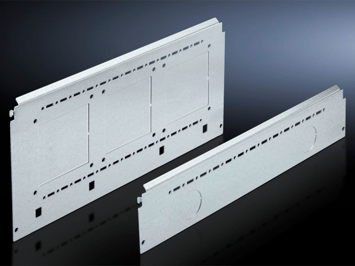 Compartment side panel module for internal compartmentalisation