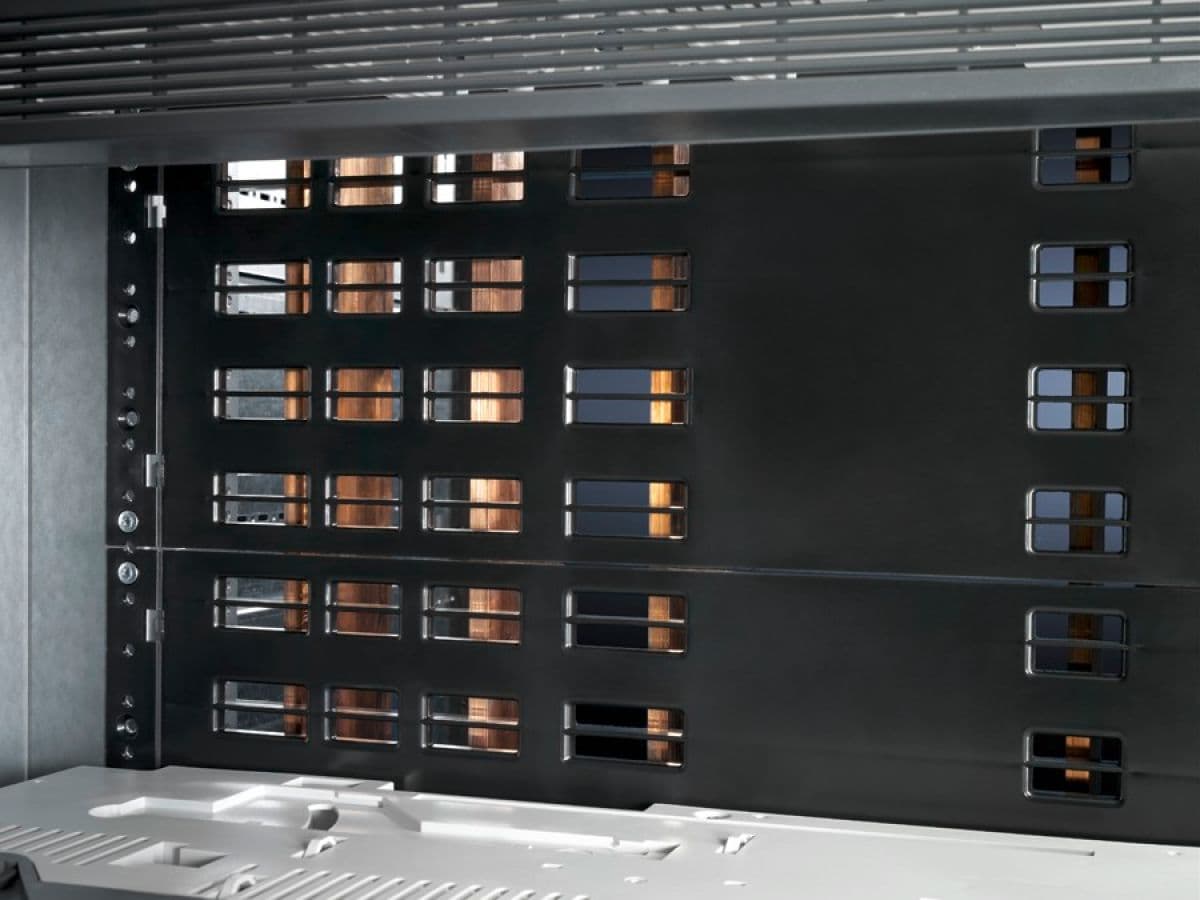 Cover for distribution busbar (ABB/Siemens fuse-switch disconnector section)