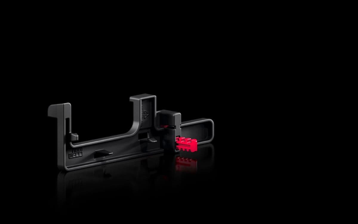 RiLineX contact hazard protection for NH fuse-switch disconnectors